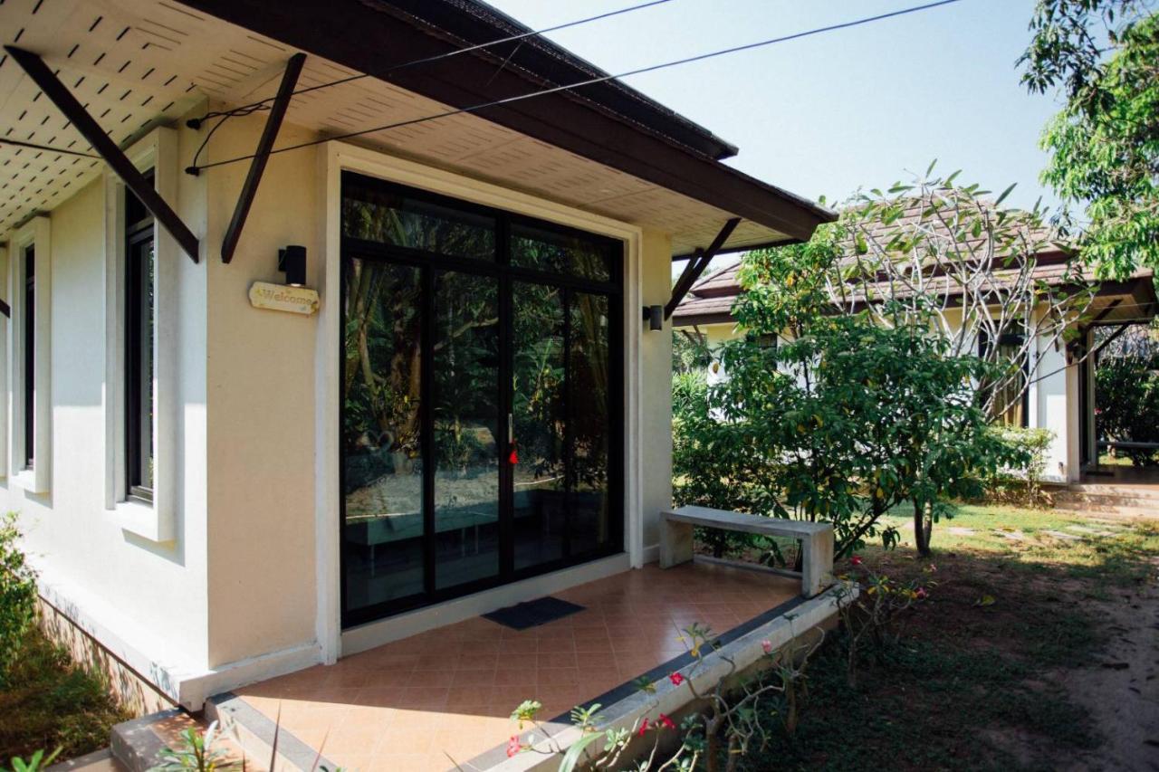 Baan Klong Resort Damnoen Saduak Exterior photo