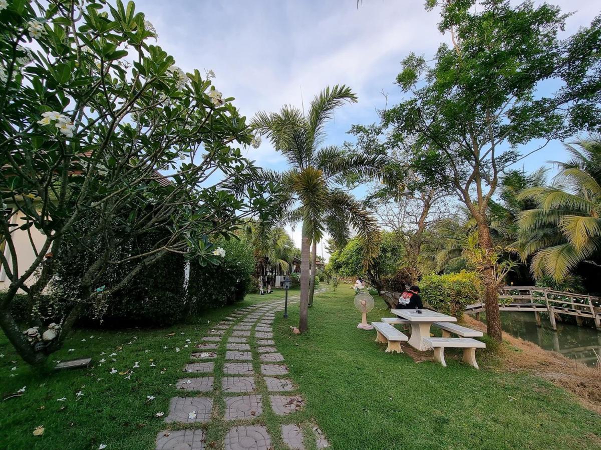 Baan Klong Resort Damnoen Saduak Exterior photo