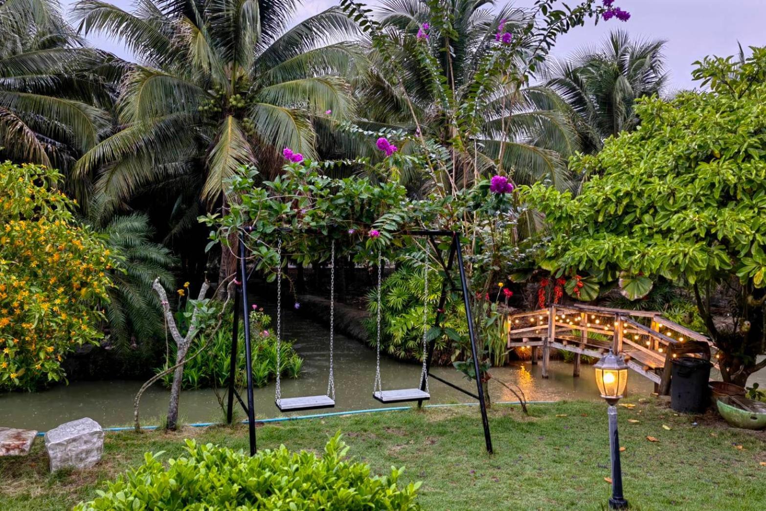Baan Klong Resort Damnoen Saduak Exterior photo