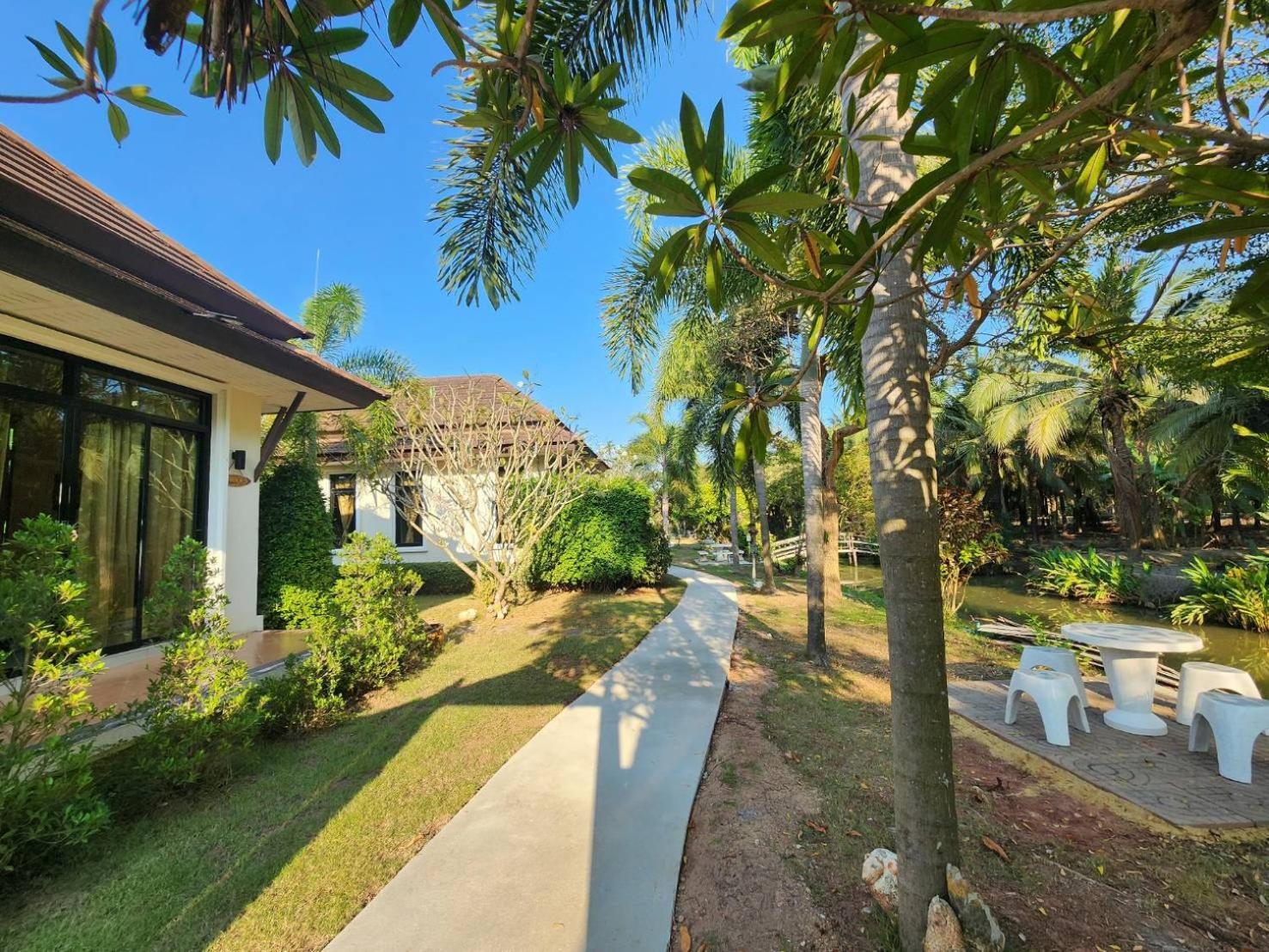 Baan Klong Resort Damnoen Saduak Exterior photo