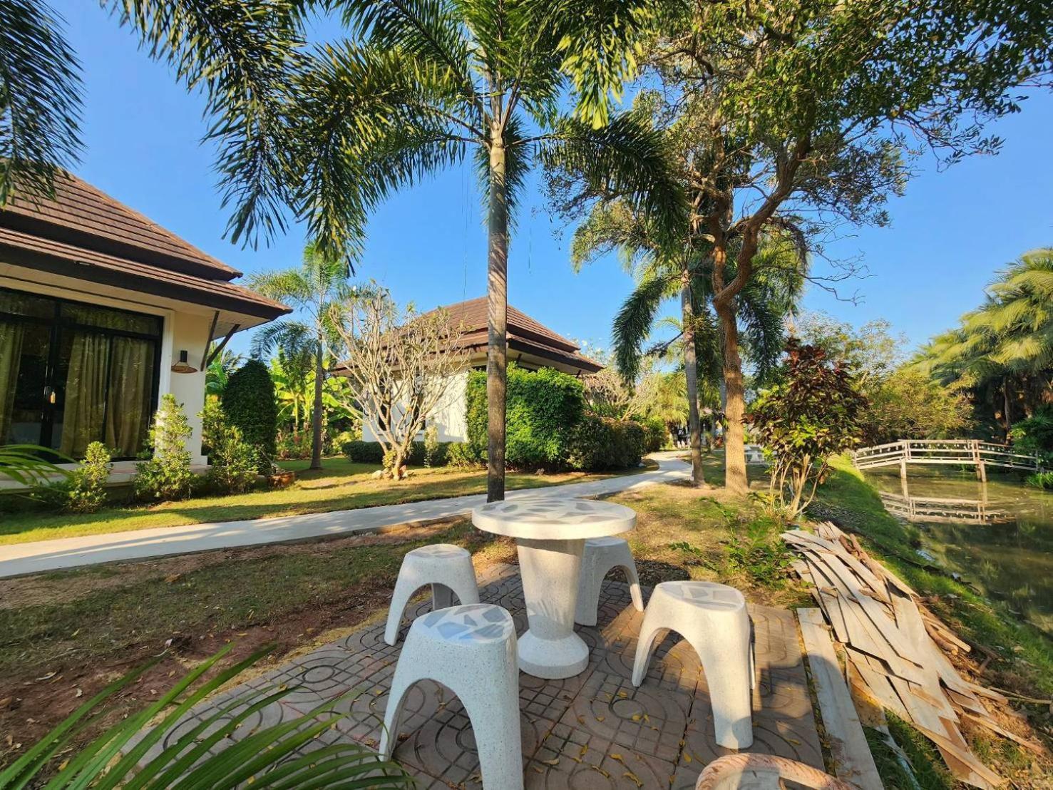Baan Klong Resort Damnoen Saduak Exterior photo